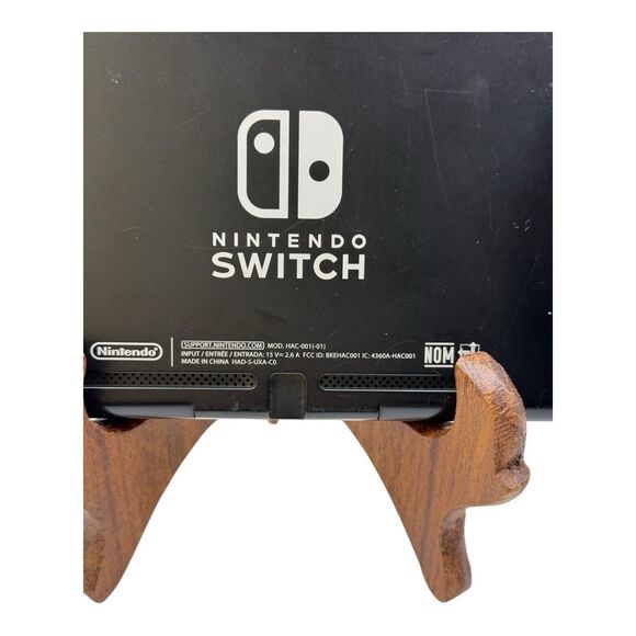 Nintendo Switch withGray Joy-Con (HAC-001-01) & Charger - Picture 3 of 7